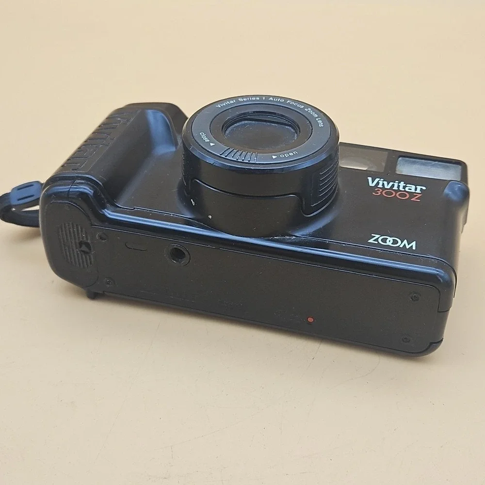 Vivitar 300Z Zoom 35mm Point & Shoot Film Camera Tested Works
